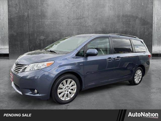 2017 Toyota Sienna XLE Premium — Minivan — 91,823 mi — Centennial, CO