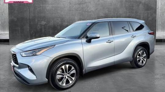2023 Toyota Highlander XLE — SUV — 34,474 mi — Centennial, CO