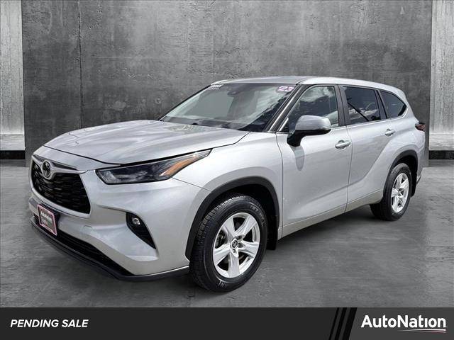 2023 Toyota Highlander LE — SUV — 42,240 mi — Centennial, CO