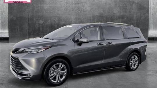 2022 Toyota Sienna Platinum — Minivan — 94,970 mi — Centennial, CO