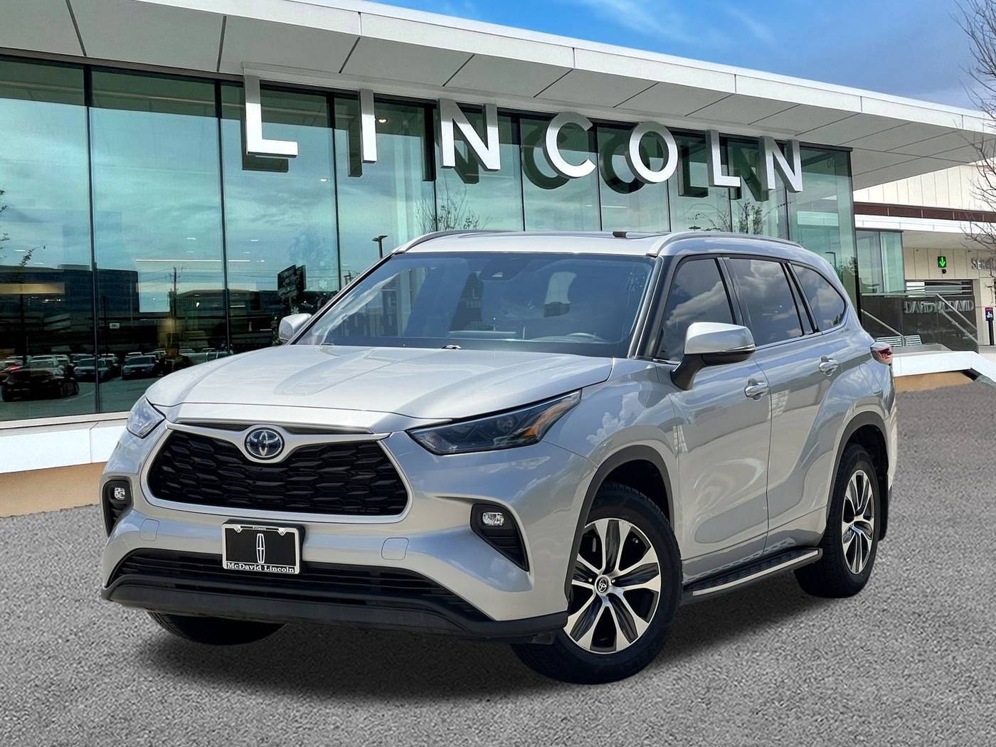 2022 Toyota Highlander Hybrid XLE — SUV — 28,701 mi — Frisco, TX