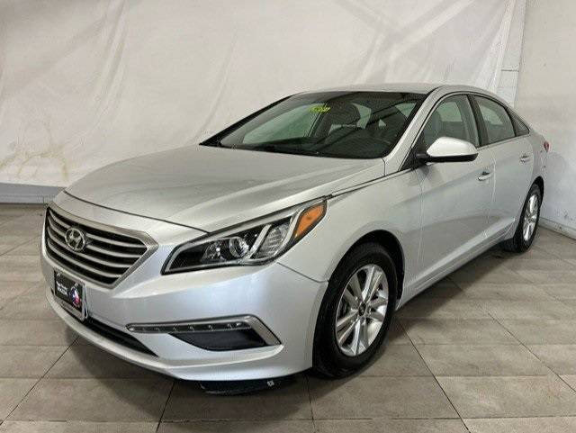 2015 Hyundai Sonata SE — Sedan — 102,953 mi — Austin, TX