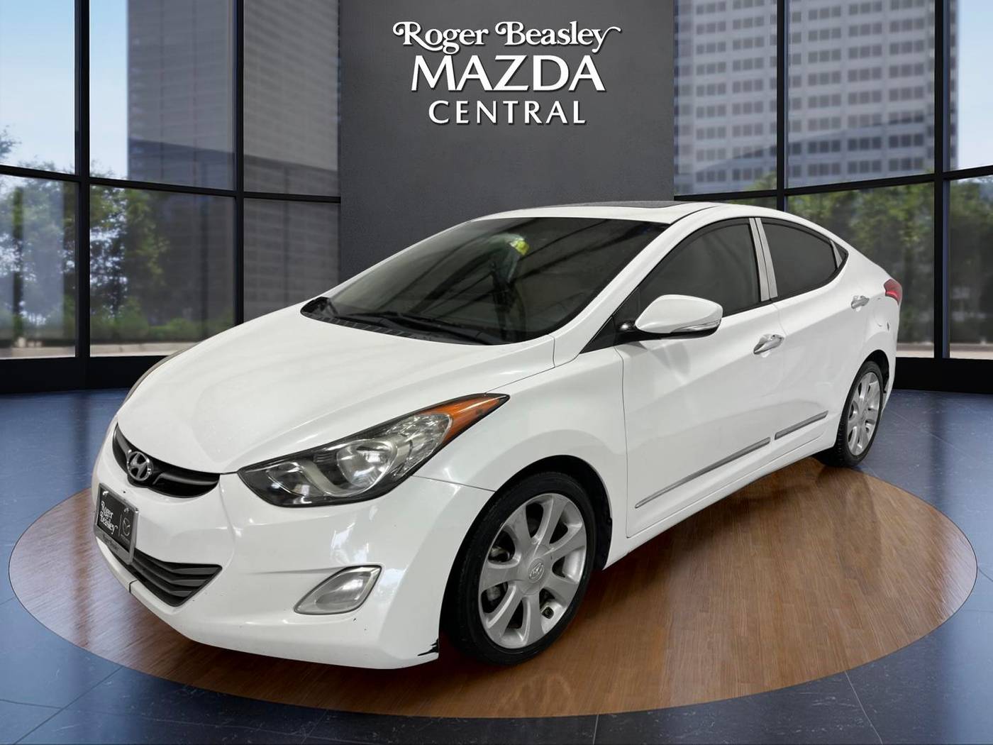 2013 Hyundai Elantra Limited — Sedan — 186,102 mi — Austin, TX