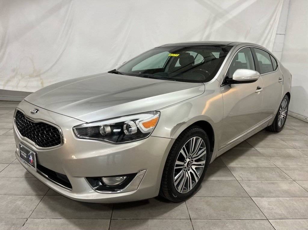 2015 Kia Cadenza Premium — Sedan — 105,687 mi — Austin, TX