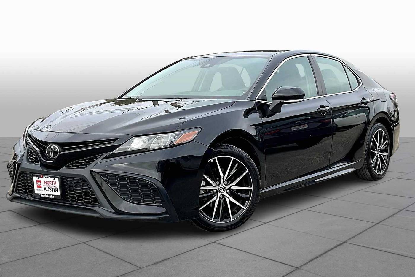 2023 Toyota Camry SE — Sedan — 54,312 mi — Austin, TX