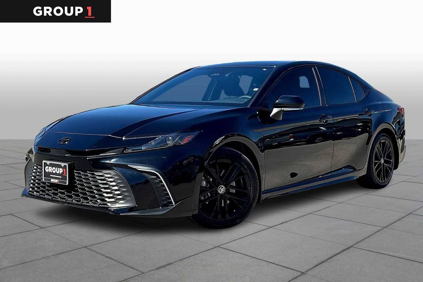 2025 Toyota Camry Hybrid SE — Sedan — 12,496 mi — Austin, TX