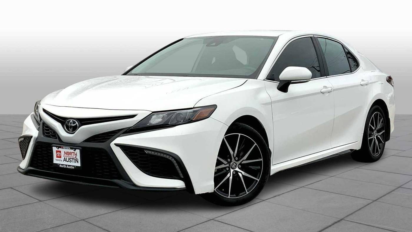 2024 Toyota Camry SE — Sedan — 28,651 mi — Austin, TX