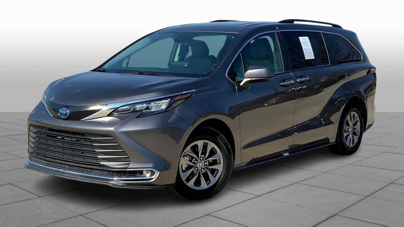 2024 Toyota Sienna XLE — Minivan — 25,173 mi — Austin, TX