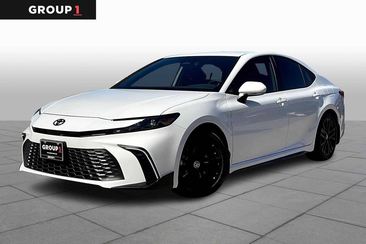 2025 Toyota Camry Hybrid SE — Sedan — 3,985 mi — Austin, TX