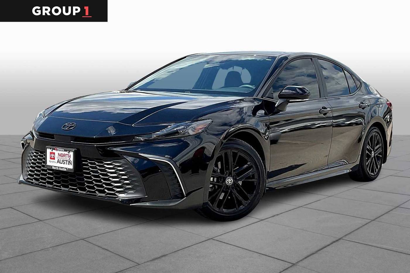 2025 Toyota Camry SE — Sedan — 9,426 mi — Austin, TX