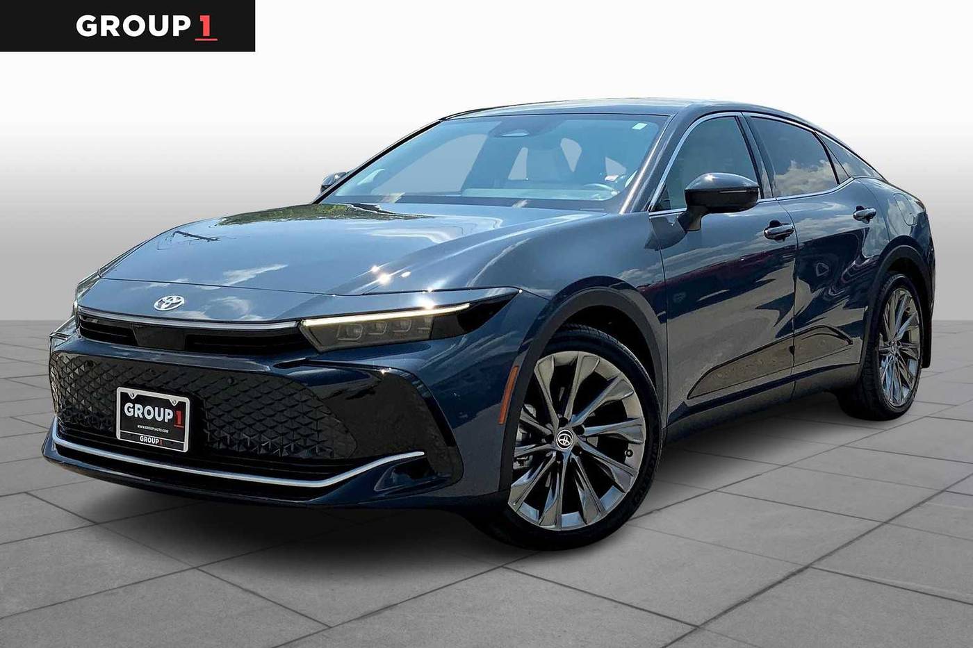 2025 Toyota Crown Limited — Sedan — 8,618 mi — Austin, TX
