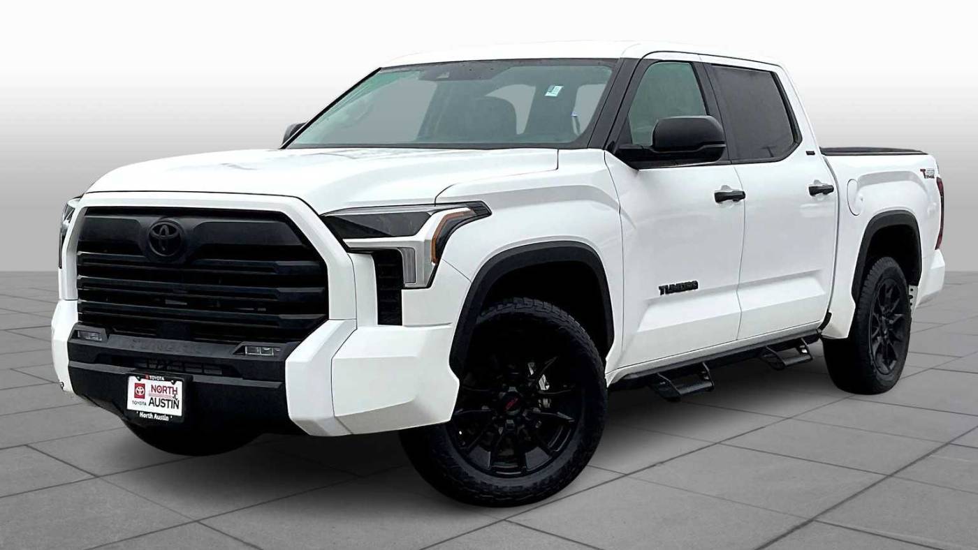 2022 Toyota Tundra SR5 — Pickup Truck — 23,559 mi — Austin, TX