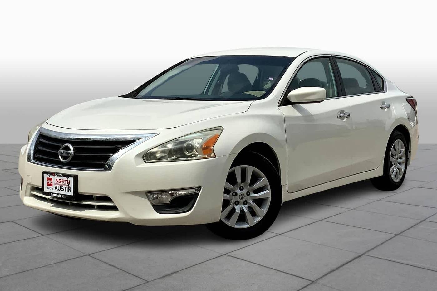 2015 Nissan Altima 2.5 S — Sedan — 71,757 mi — Austin, TX