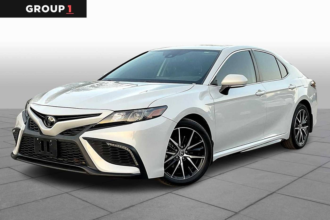 2022 Toyota Camry SE — Sedan — 71,824 mi — Austin, TX