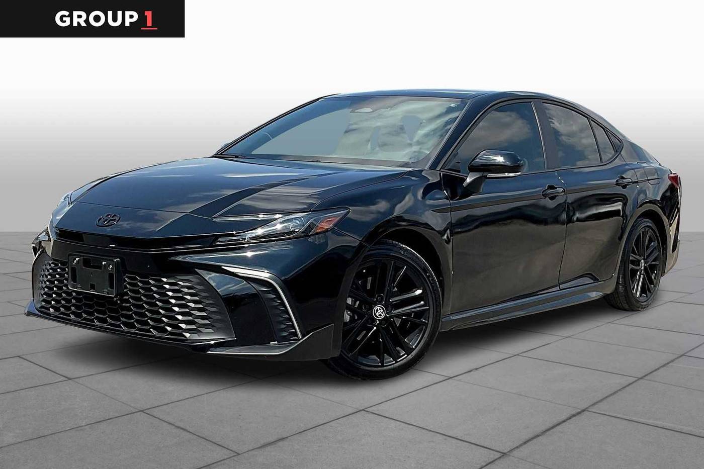 2025 Toyota Camry Hybrid SE — Sedan — 42,729 mi — Austin, TX