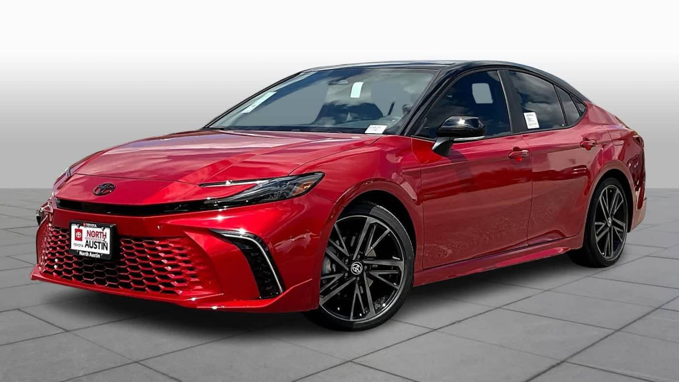 2025 Toyota Camry Hybrid XSE — Sedan — 16,989 mi — Austin, TX