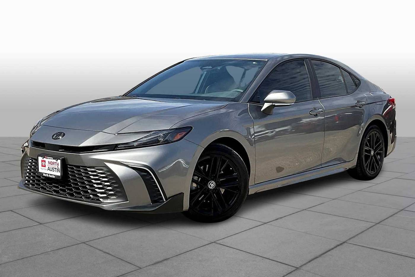 2025 Toyota Camry SE — Sedan — 8,056 mi — Austin, TX