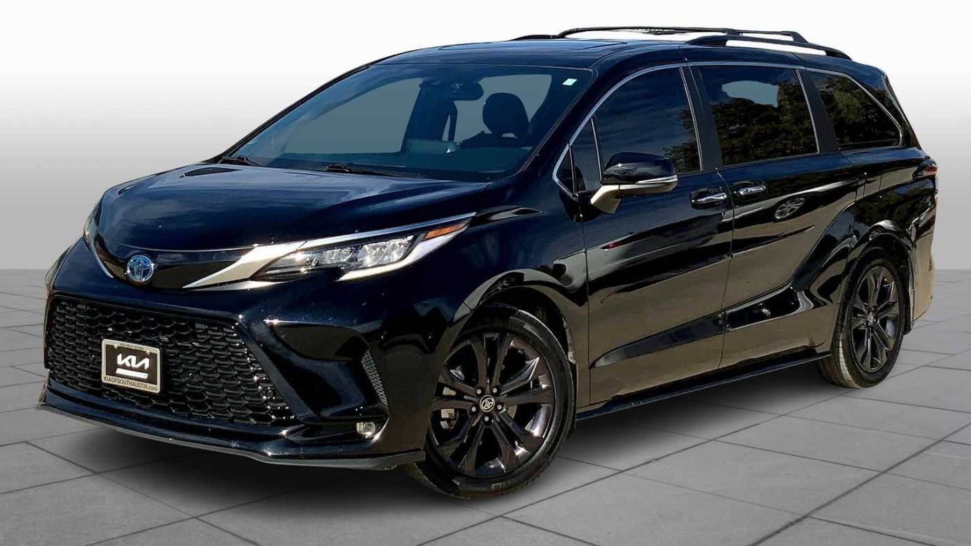 2024 Toyota Sienna XSE — Minivan — 24,490 mi — Austin, TX