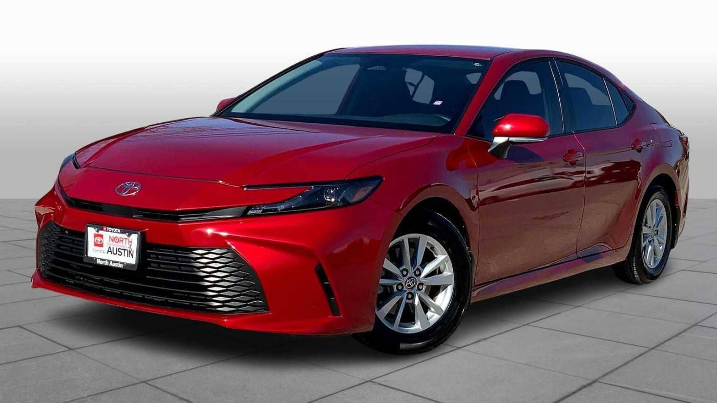 2025 Toyota Camry LE — Sedan — 24,799 mi — Austin, TX