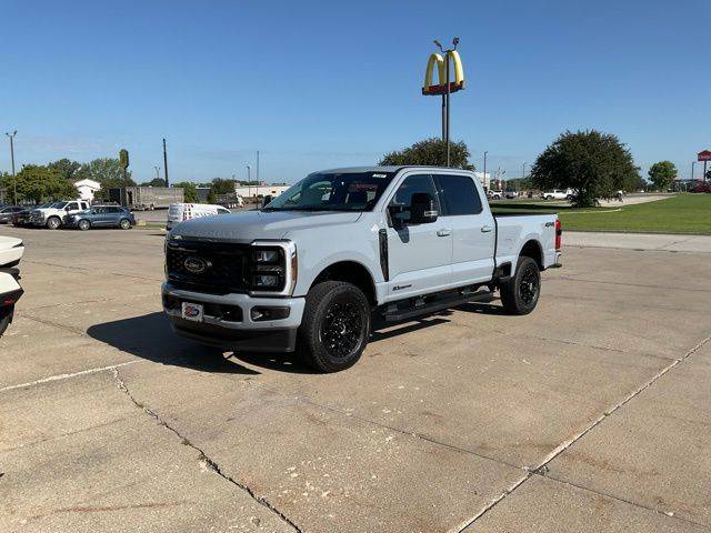 2025 Ford Super Duty F-350 Lariat