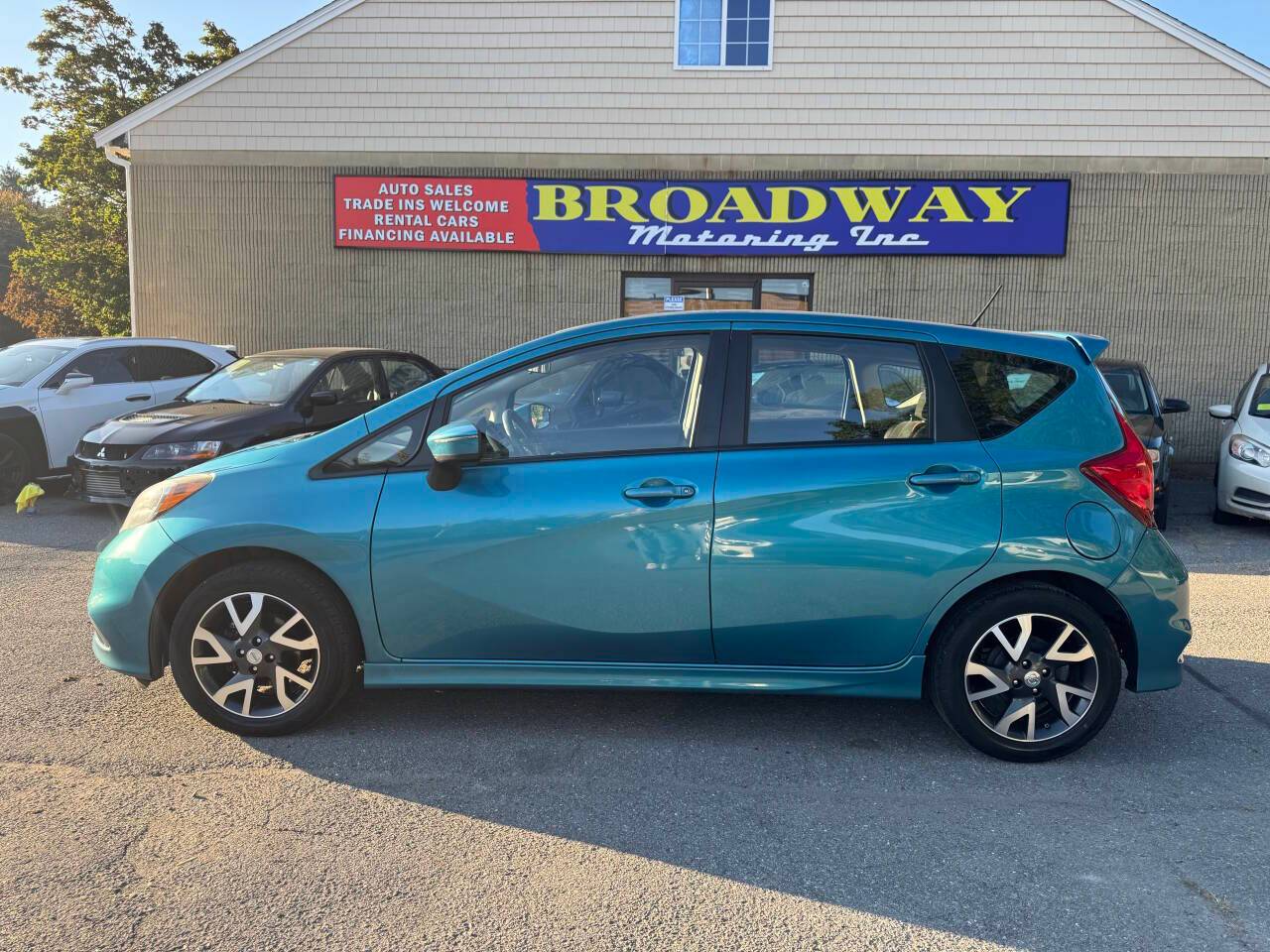 2016 Nissan Versa 1.6 SR — Hatchback — 142,285 mi — Ayer, MA