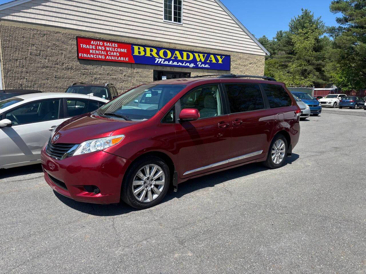 2011 Toyota Sienna LE — Minivan — 149,324 mi — Ayer, MA