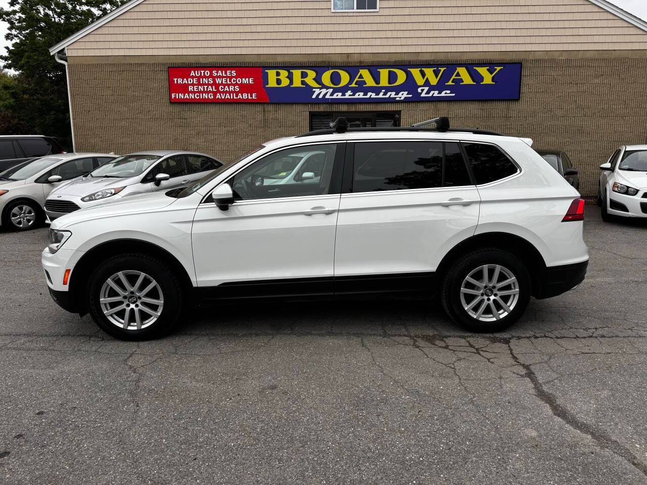 2019 Volkswagen Tiguan SE — SUV — 102,000 mi — Ayer, MA
