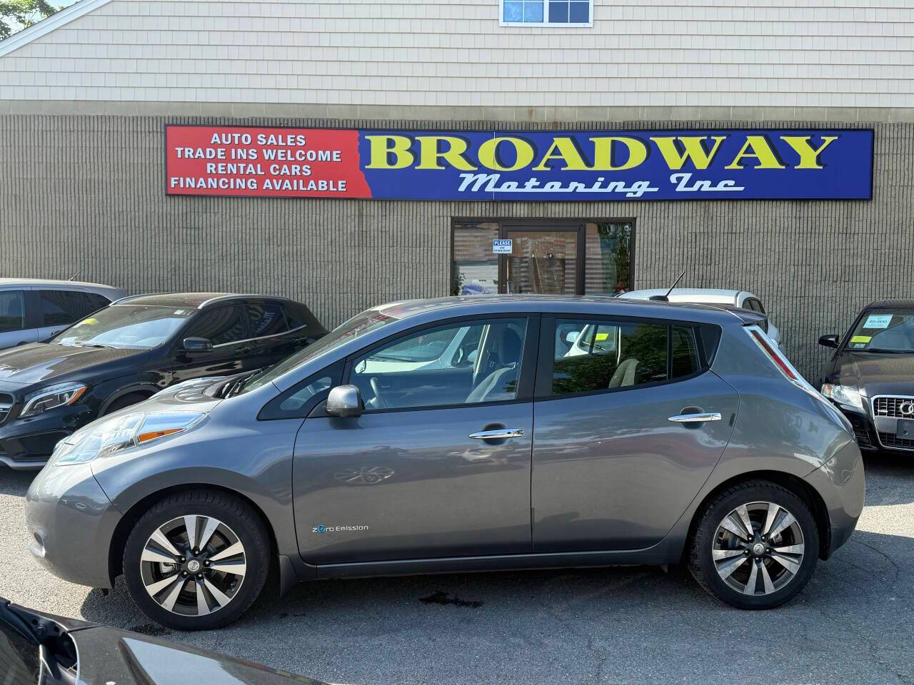 2015 Nissan LEAF SV — Hatchback — 55,899 mi — Ayer, MA