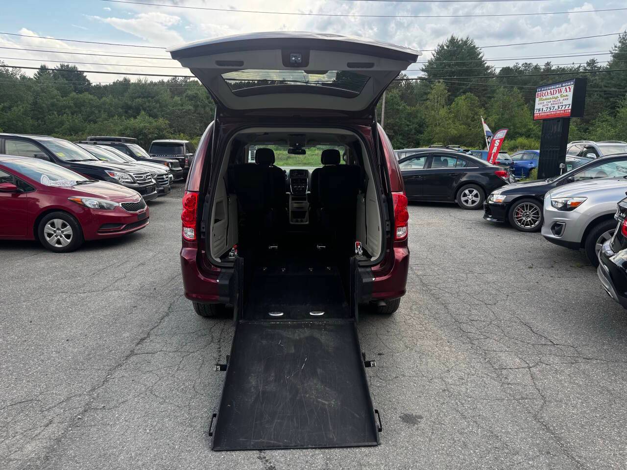 2019 Dodge Grand Caravan SE — Minivan — 12,500 mi — Ayer, MA