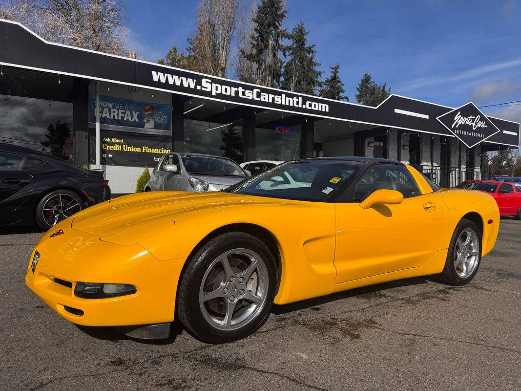 2001 Chevrolet Corvette Base — Coupe — 102,445 mi — Lynwood, WA