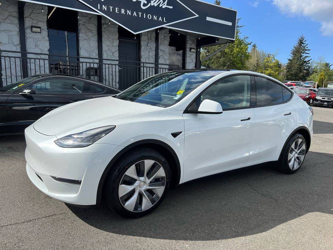 2020 Tesla Model Y Long Range — SUV — 32,816 mi — Lynwood, WA