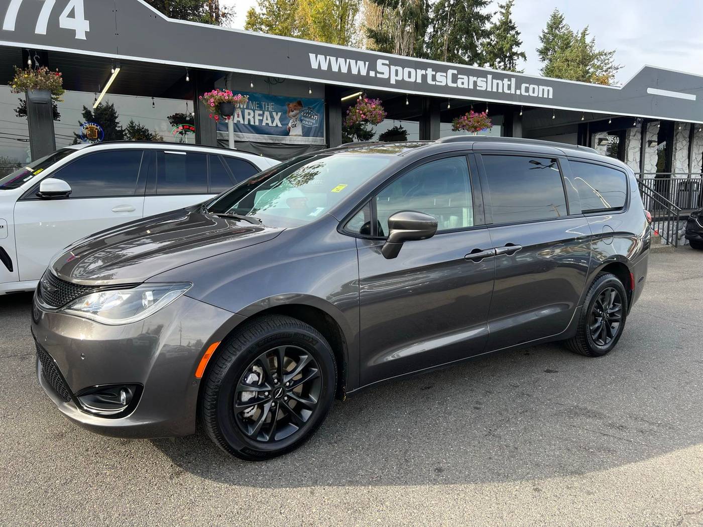 2020 Chrysler Pacifica Launch Edition — Minivan — 96,777 mi — Lynnwood, WA