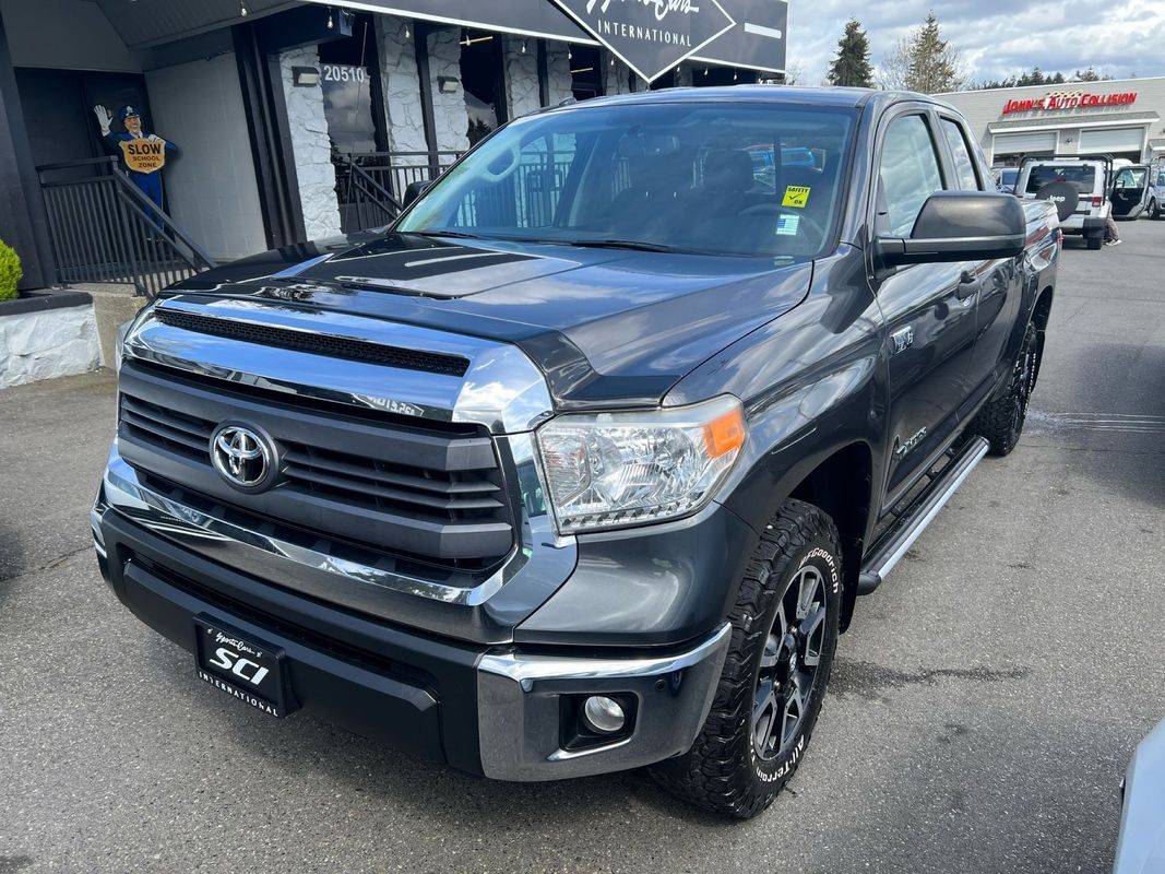 2015 Toyota Tundra SR5 — Pickup Truck — 122,931 mi — Lynwood, WA