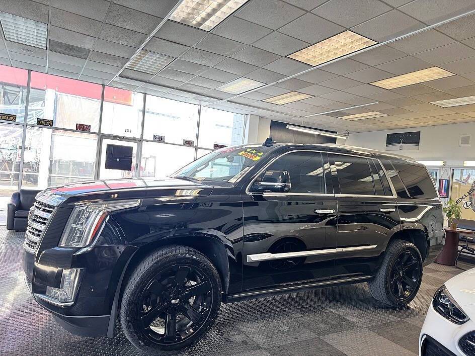 2019 Cadillac Escalade Platinum — SUV — 127,000 mi — Gilroy, CA