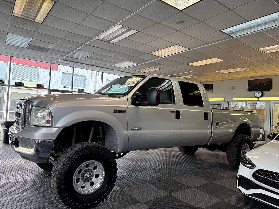 2005 Ford Super Duty F-350 King Ranch — Pickup Truck — 46,000 mi — Gilroy, CA