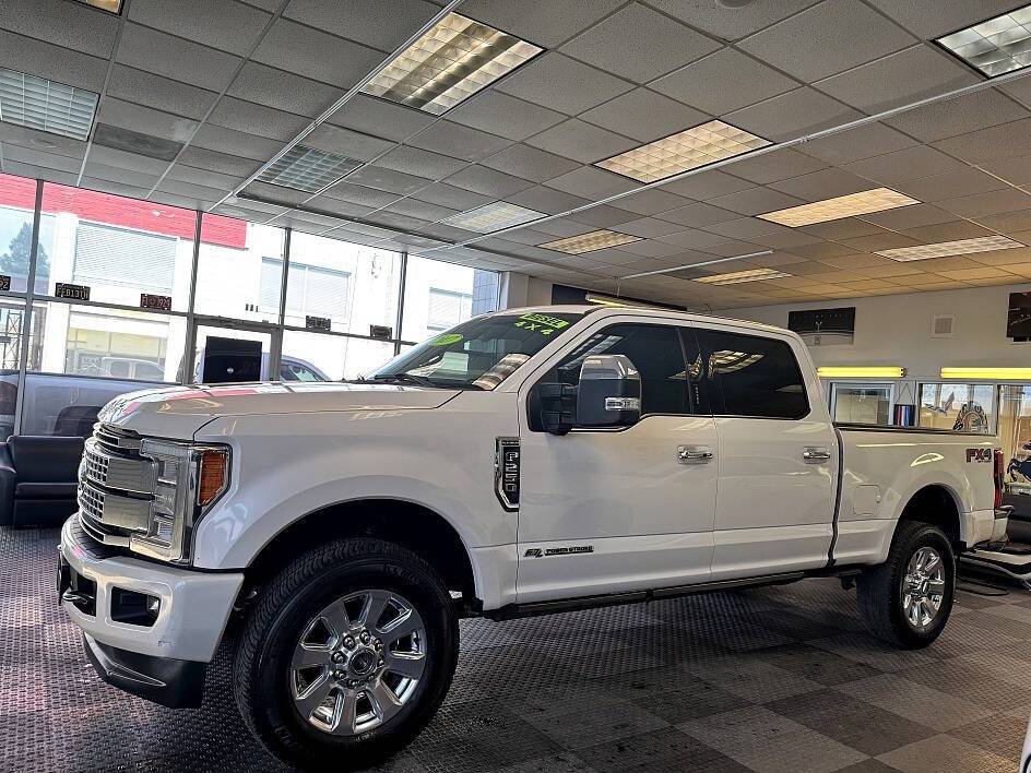 2017 Ford Super Duty F-250 Platinum — Pickup Truck — 115,000 mi — Gilroy, CA