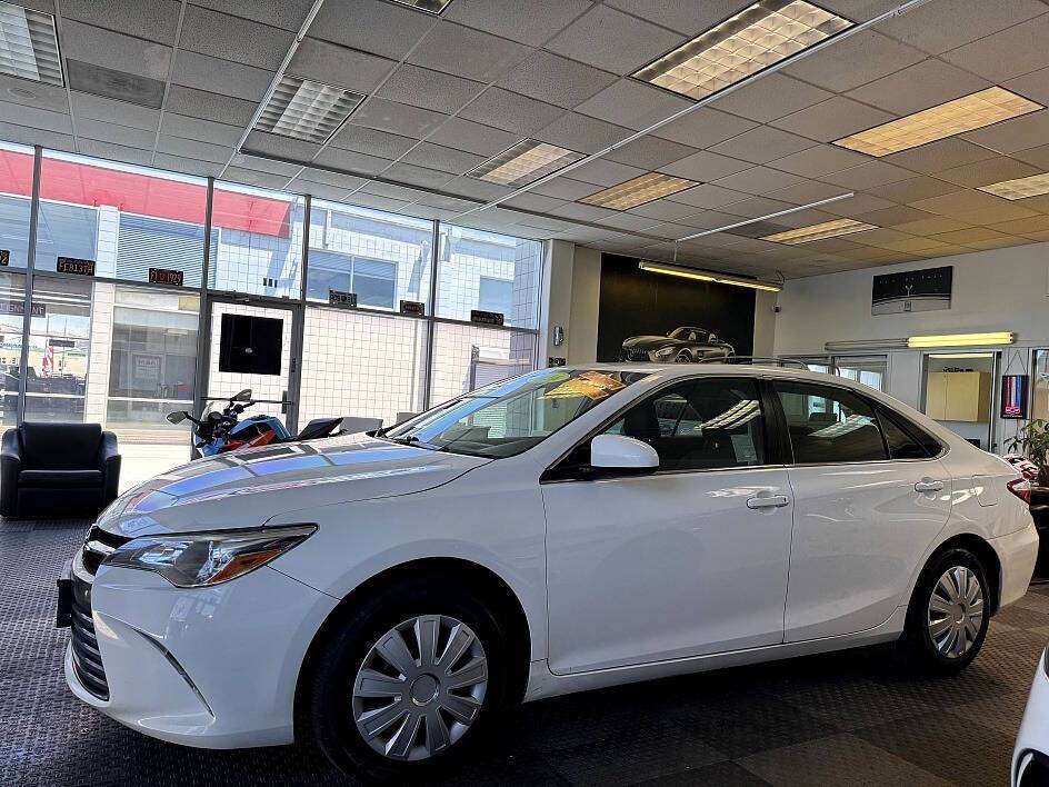 2016 Toyota Camry LE — Sedan — 139,500 mi — Gilroy, CA