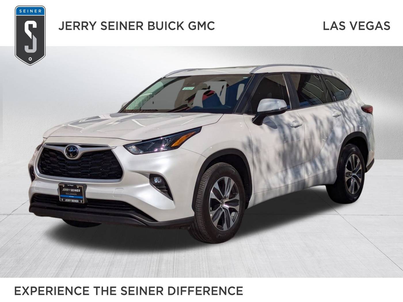 2023 Toyota Highlander XLE — SUV — 29,095 mi — Las Vegas, NV