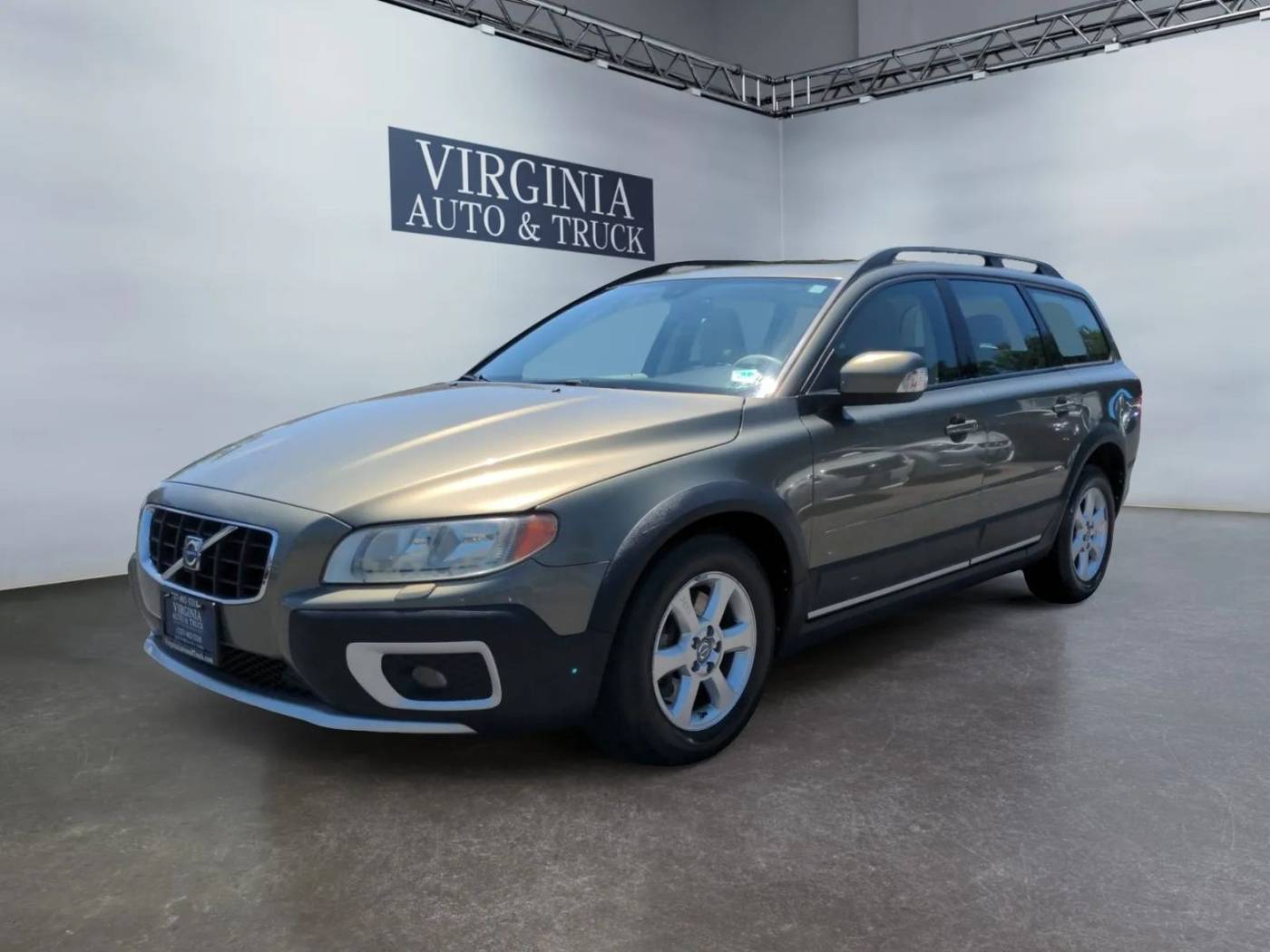 2009 Volvo XC70 3.2 — Wagon — 140,444 mi — Norfolk, VA