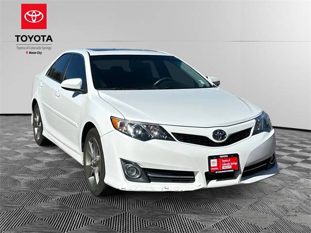 2014 Toyota Camry SE V6 — Sedan — 89,513 mi — Colorado Springs, CO