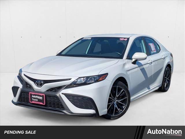 2024 Toyota Camry SE — Sedan — 50,927 mi — Irvine, CA