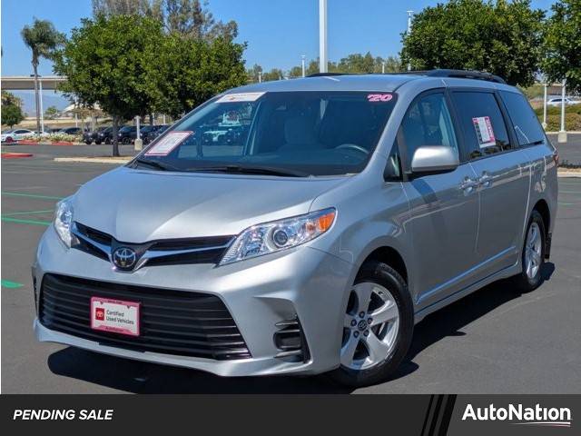 2020 Toyota Sienna LE — Minivan — 56,075 mi — Irvine, CA