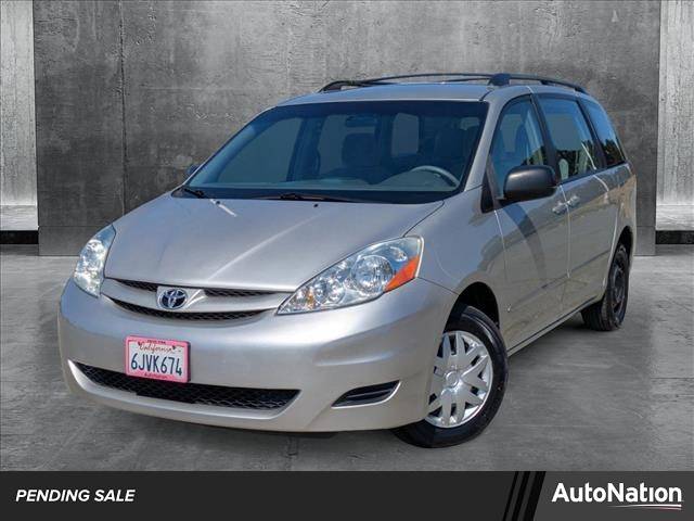 2010 Toyota Sienna CE — Minivan — 99,922 mi — Irvine, CA