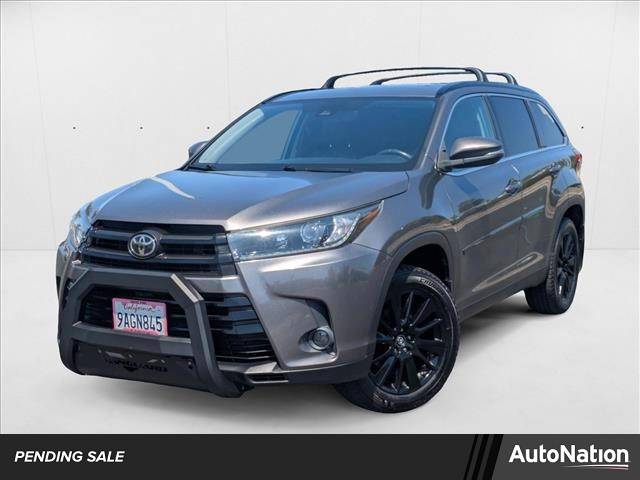 2019 Toyota Highlander SE V6 — SUV — 86,660 mi — Irvine, CA