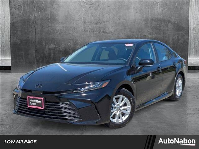 2025 Toyota Camry LE — Sedan — 283 mi — Irvine, CA