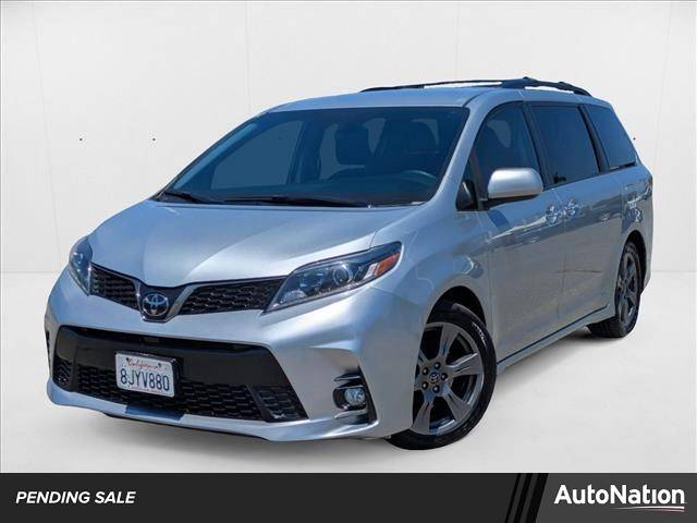 2019 Toyota Sienna SE — Minivan — 81,806 mi — Irvine, CA