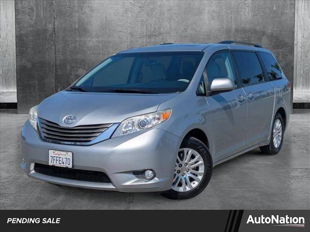 2014 Toyota Sienna XLE — Minivan — 99,450 mi — Irvine, CA