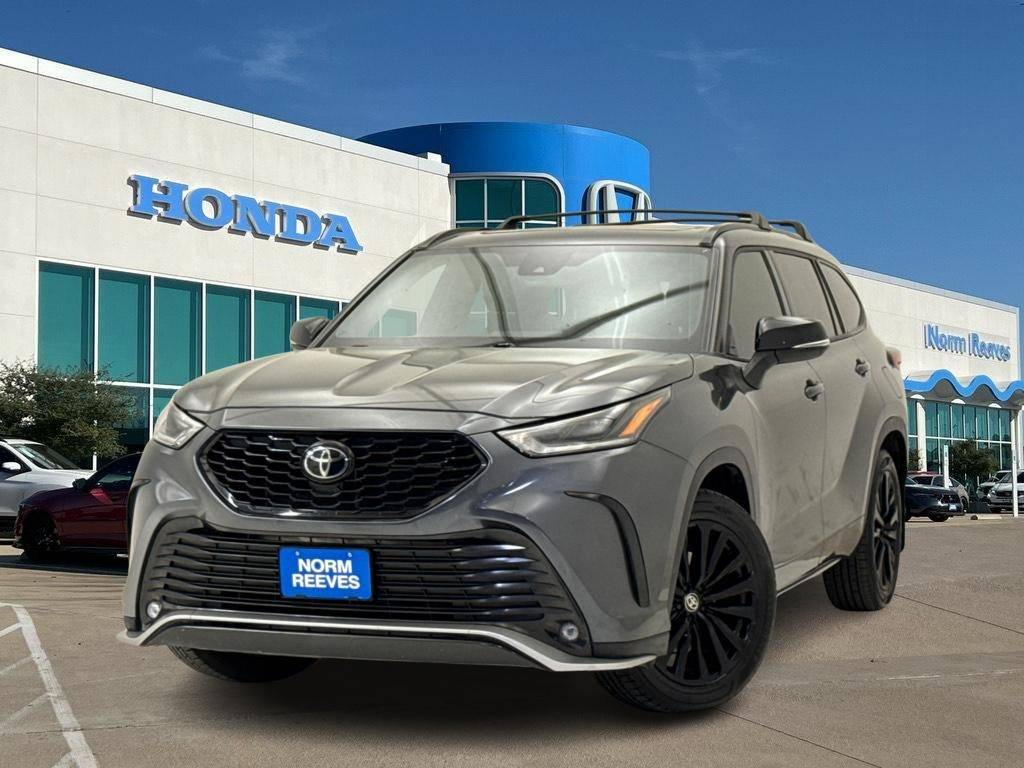 2023 Toyota Highlander XSE — SUV — 33,683 mi — North Richland Hills, TX