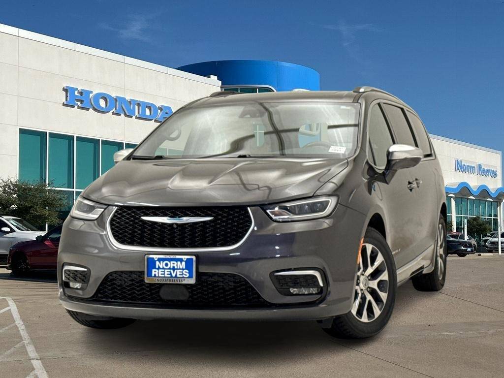 2021 Chrysler Pacifica Hybrid Pinnacle — Minivan — 58,844 mi — North Richland Hills, TX