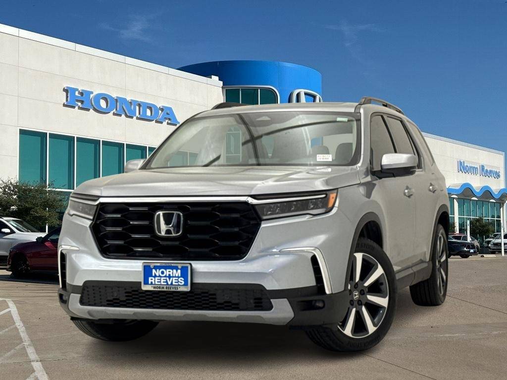 2024 Honda Pilot Touring — SUV — 28,136 mi — North Richland Hills, TX